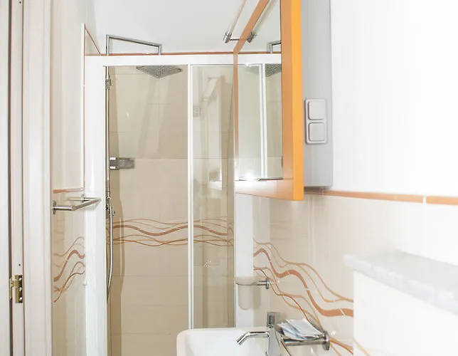 B&B 이 코랄리 룸&아파트먼트 몬테로소 알 마레